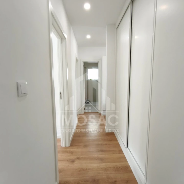 Apartamento T3 para Venda em Benfica Foto 7
