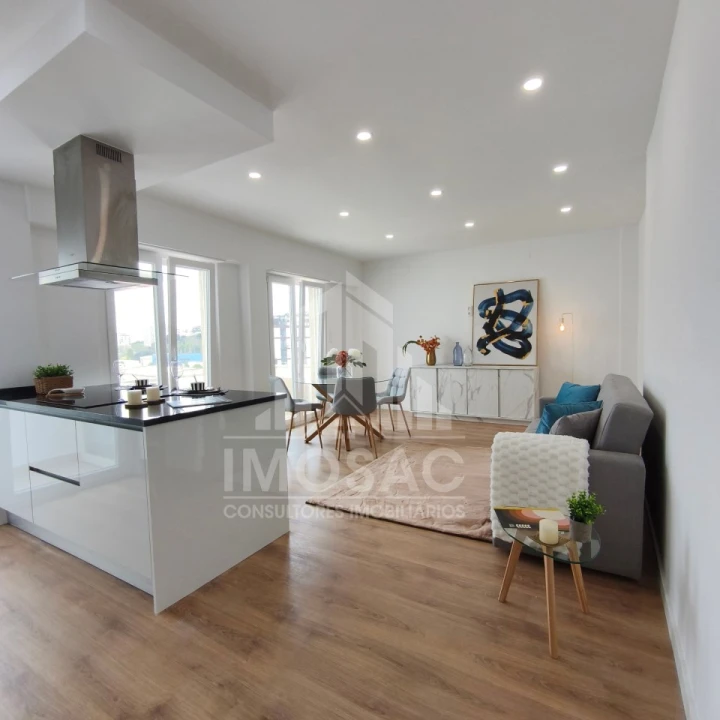 Apartamento T3 para Venda em Benfica Foto 8