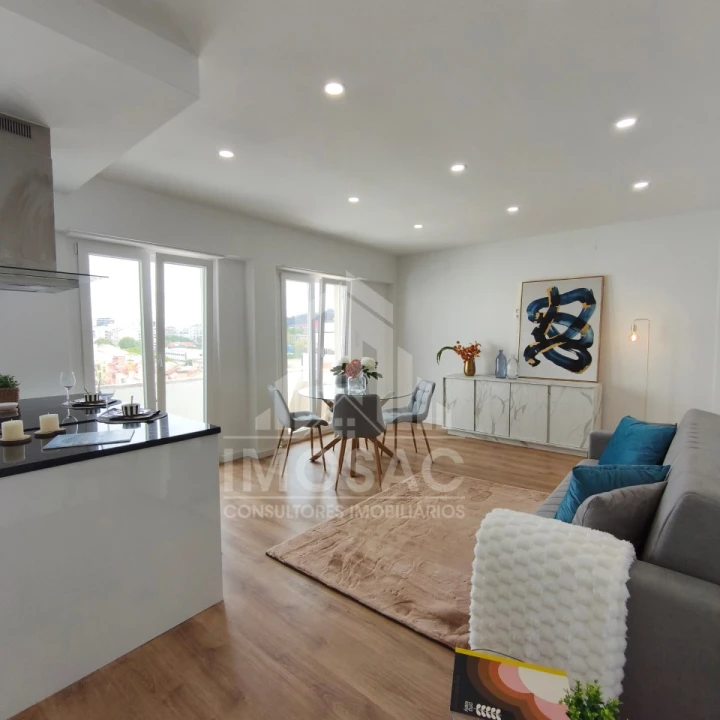 Apartamento T3 para Venda em Benfica Foto 31