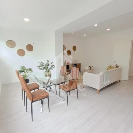 Apartamento T3 para Venda em Benfica