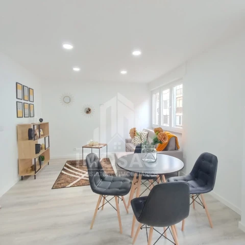 Apartamento T3 para Venda em Benfica