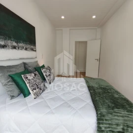 Apartamento T3 para Venda em Benfica
