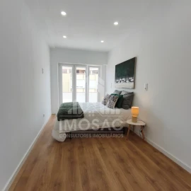 Apartamento T3 para Venda em Benfica