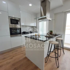 Apartamento T3 para Venda em Benfica