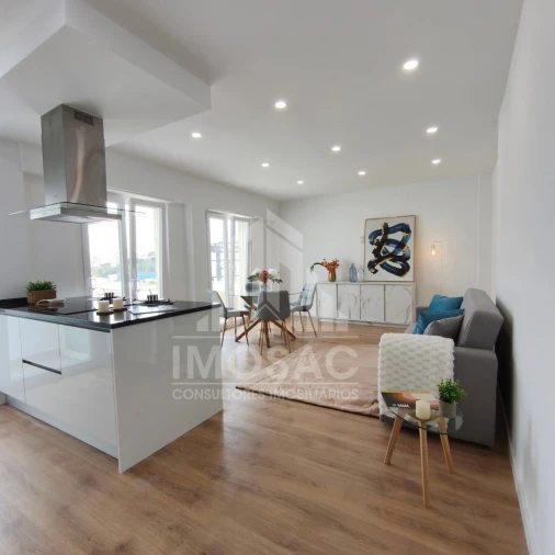 Apartamento T3 para Venda em Benfica Foto 8
