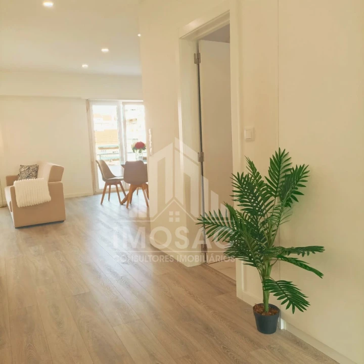 Apartamento T3 para Venda em Benfica Foto 13