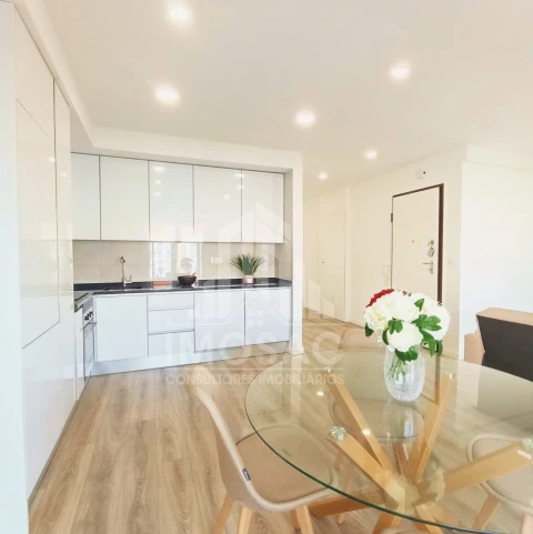 Apartamento T3 para Venda em Benfica