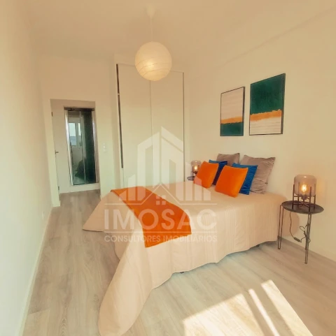 Apartamento T3 para Venda em Benfica