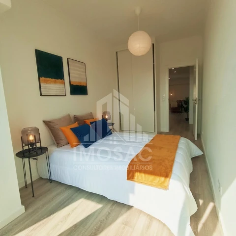 Apartamento T3 para Venda em Benfica