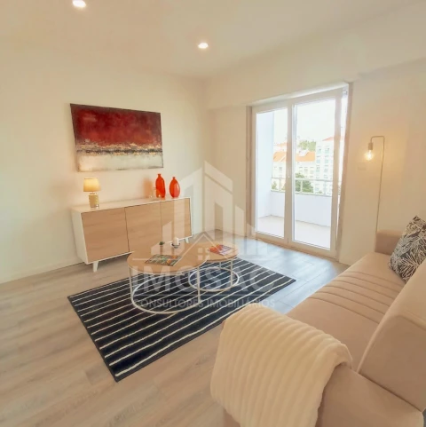 Apartamento T3 para Venda em Benfica