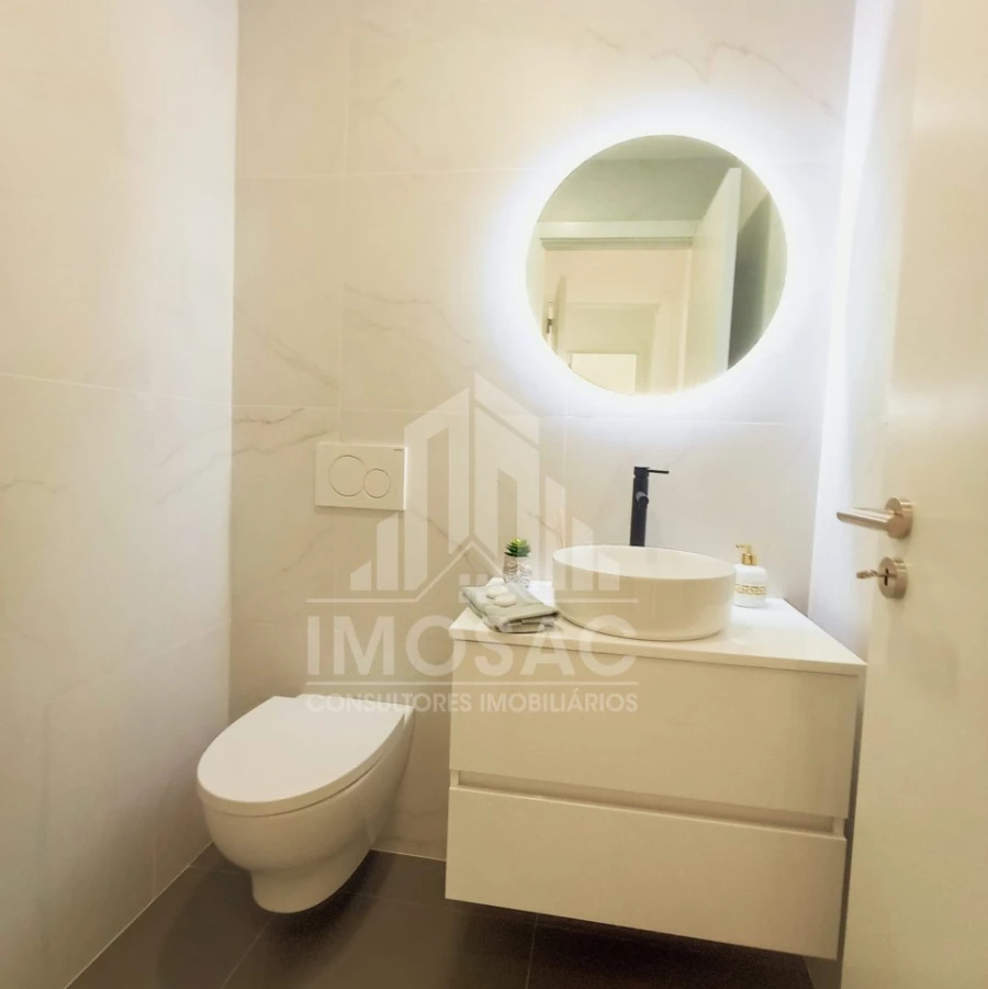 Apartamento T3 para Venda em Benfica Foto 3