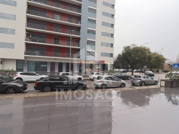 Loja para Venda em Odivelas