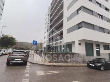 Loja para Venda em Odivelas