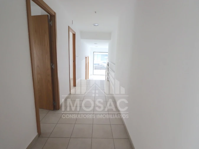 Loja para Venda em Odivelas Foto 17