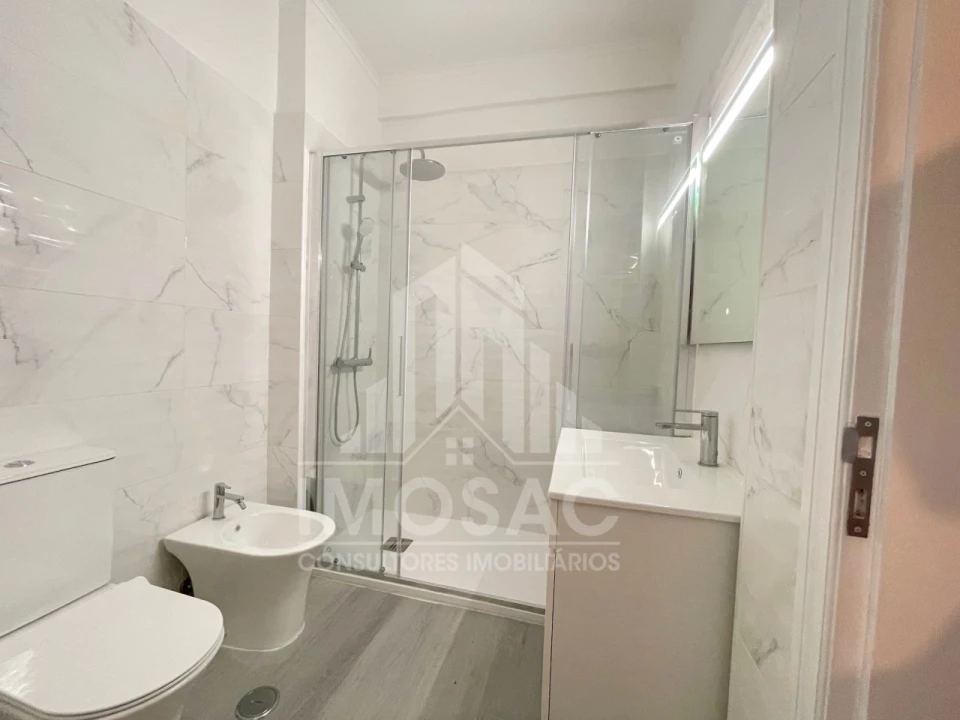 Apartamento T3 para Venda em Loures Foto 6