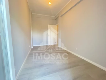 Apartamento T3 para Venda em Loures