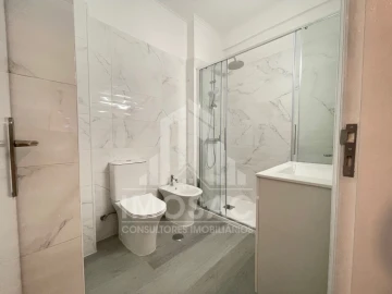 Apartamento T3 para Venda em Loures