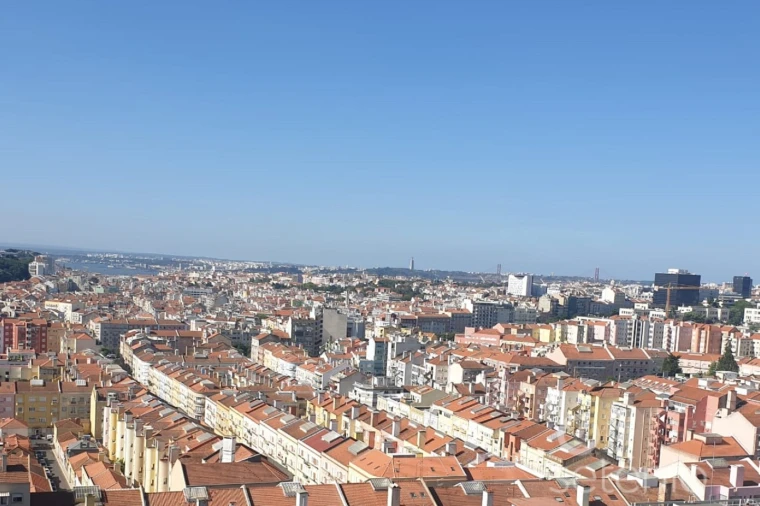 Apartamento T3 para Venda em Areeiro Foto 4