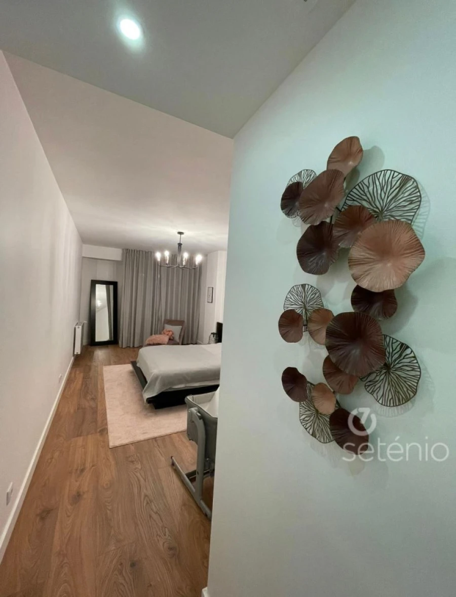 Apartamento T3 para Venda em Areeiro Foto 11