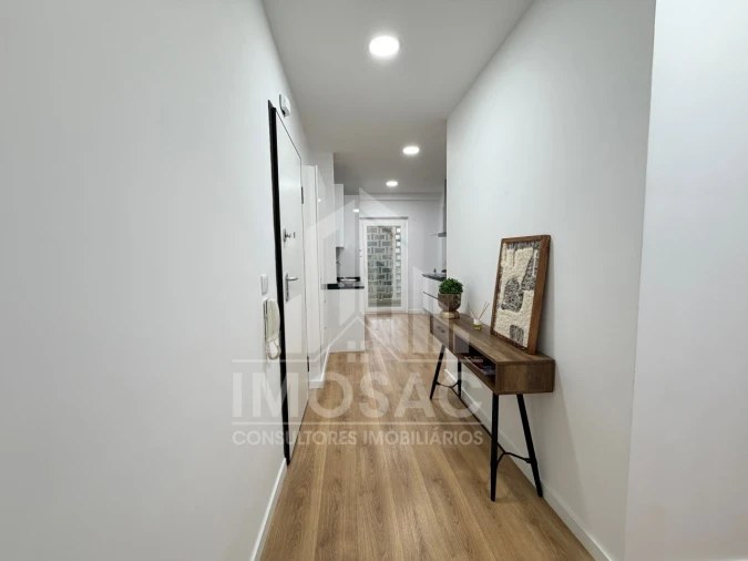 Apartamento T3 para Venda em Benfica Foto 4