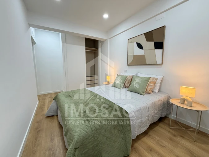 Apartamento T3 para Venda em Benfica Foto 5