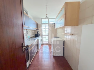 Apartamento T2 para Venda em Loures