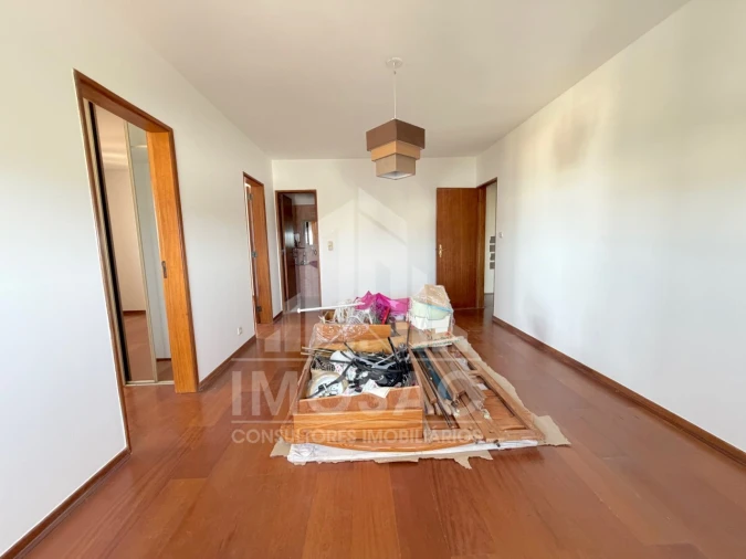 Apartamento T2 para Venda em Loures Foto 5