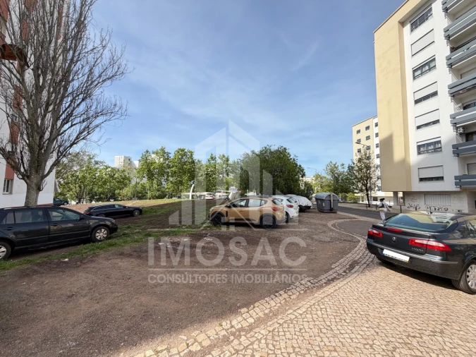 Apartamento T2 para Venda em Loures Foto 11