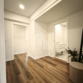 Apartamento T3 para Venda em Benfica