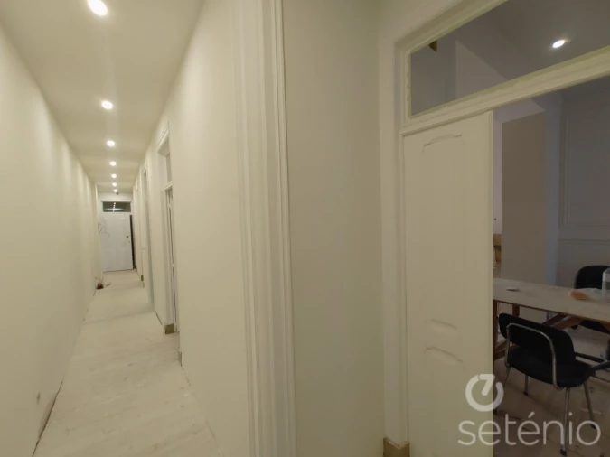 Apartamento T3 para Venda em Santo António Foto 4