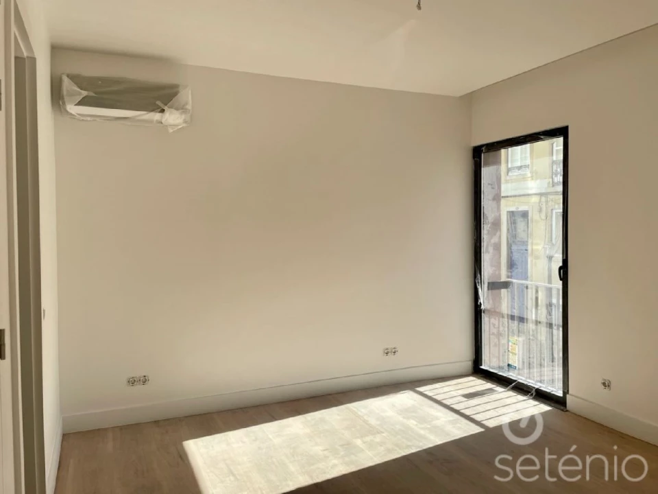 Apartamento T4 para Venda em Arroios Foto 8