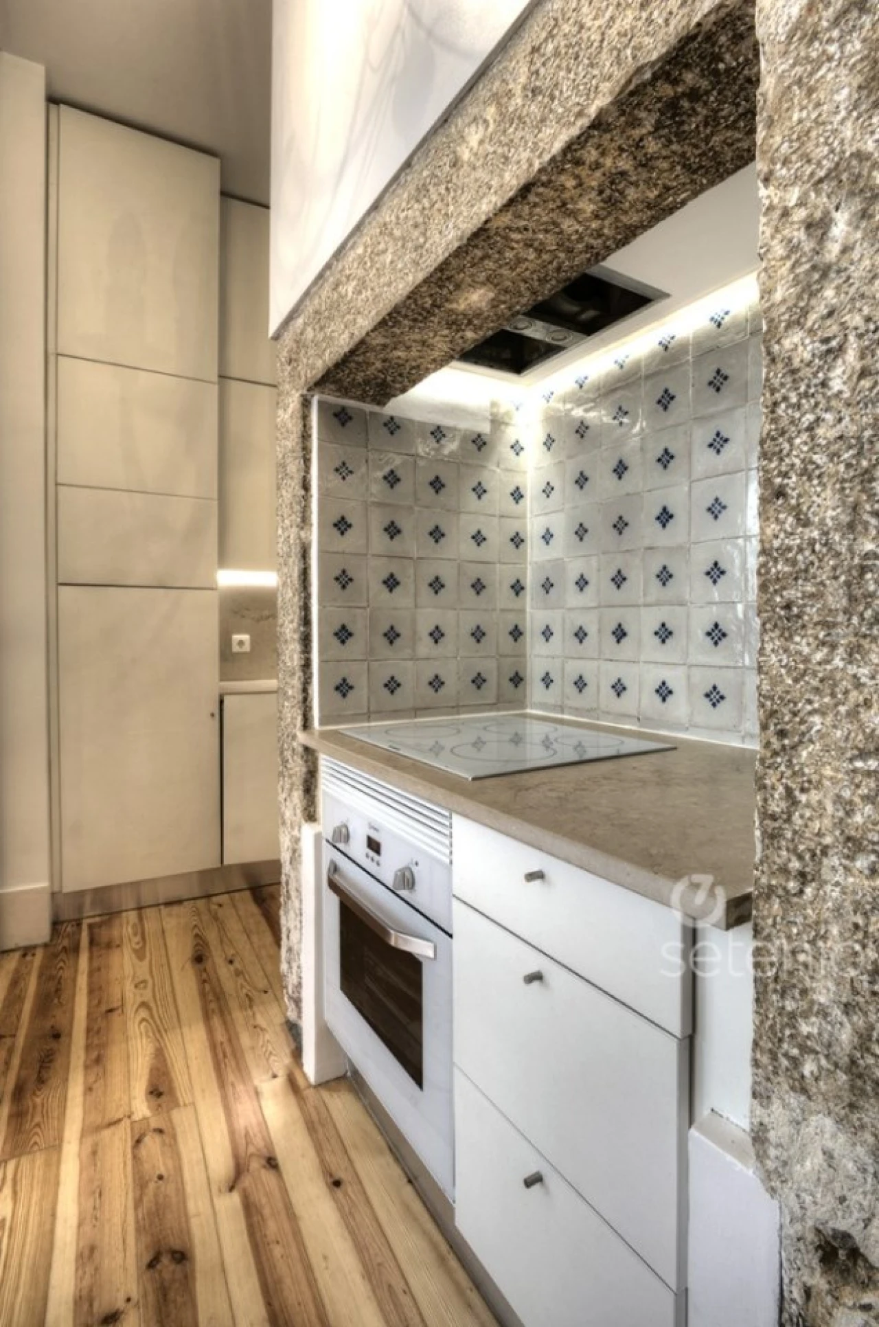 Apartamento T1 para Venda em Santa Maria Maior Foto 16