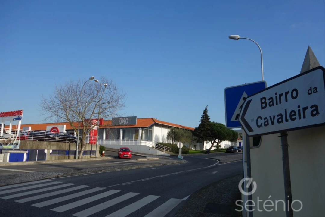 Terreno para Venda em Algueirão-Mem Martins Foto 5