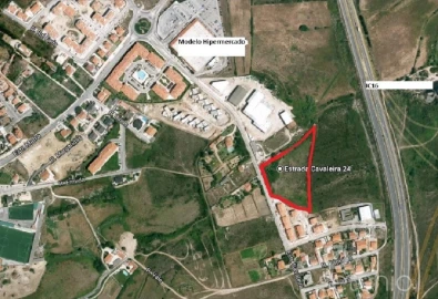 Terreno para Venda em Algueirão-Mem Martins