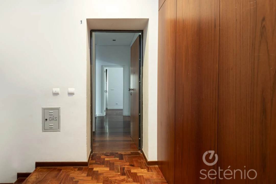 Apartamento T4 para Venda em Avenidas Novas Foto 22