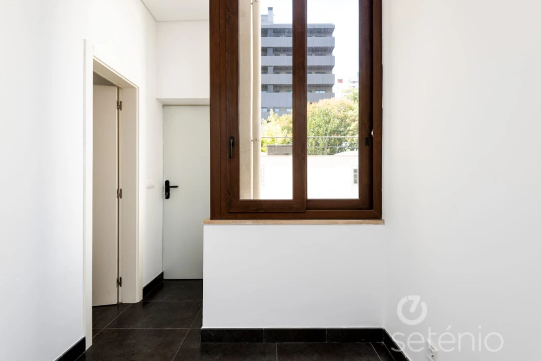 Apartamento T4 para Venda em Avenidas Novas Foto 15