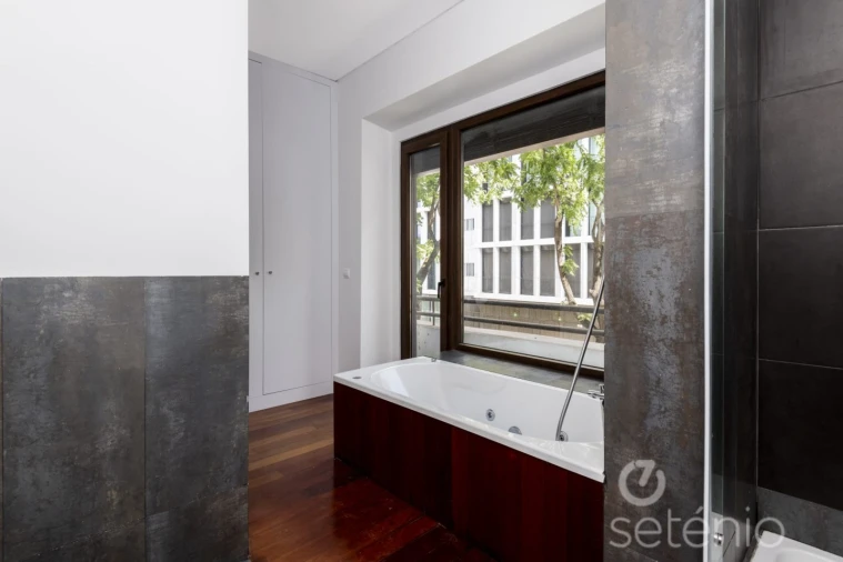 Apartamento T4 para Venda em Avenidas Novas Foto 13