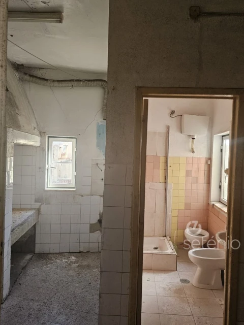 Prédio para Venda em Santa Maria Maior