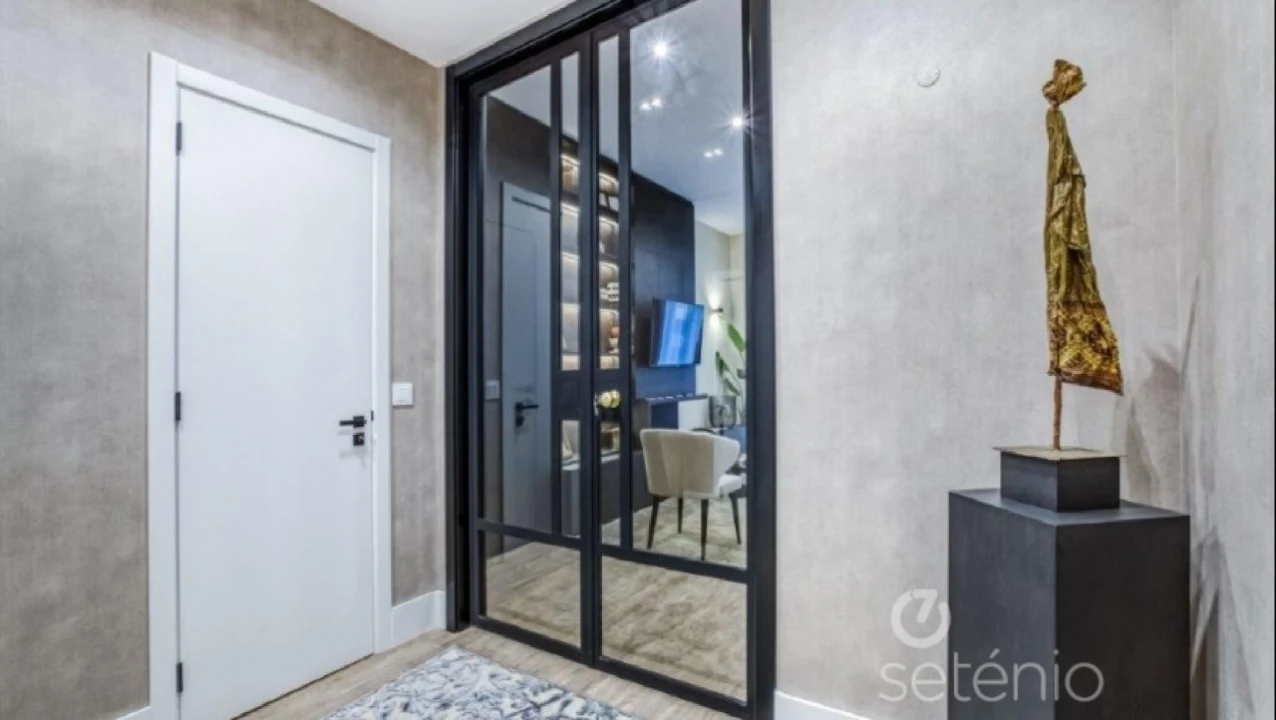 Apartamento T1 para Venda em Santo António Foto 6