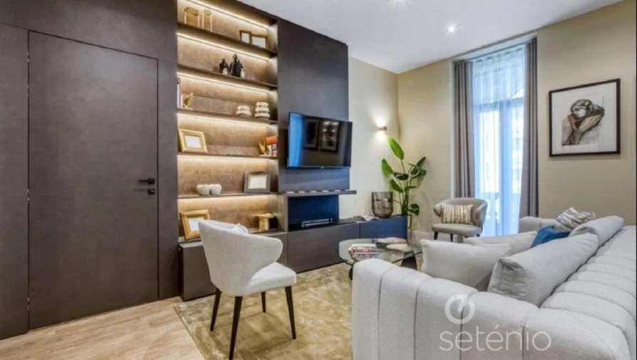 Apartamento T1 para Venda em Santo António Foto 2