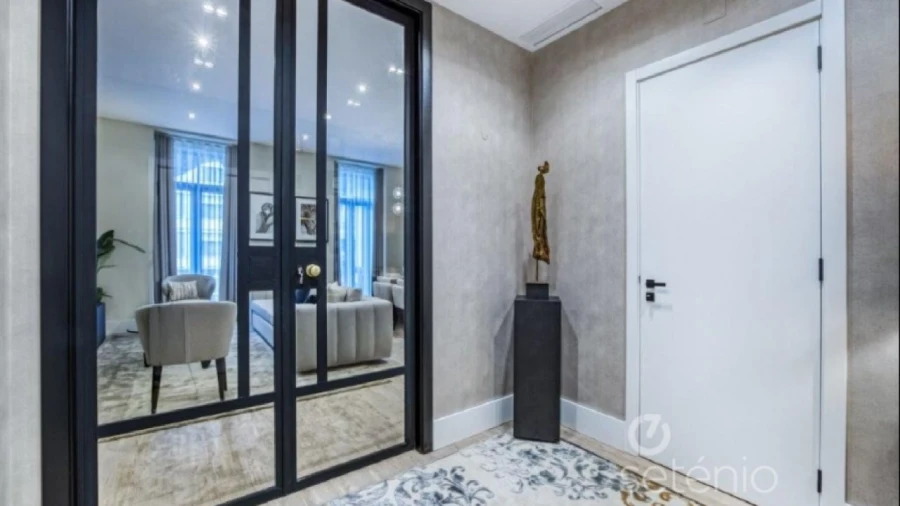 Apartamento T1 para Venda em Santo António Foto 5