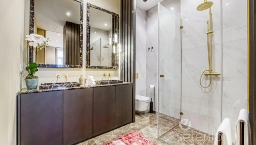 Apartamento T1 para Venda em Santo António Foto 8