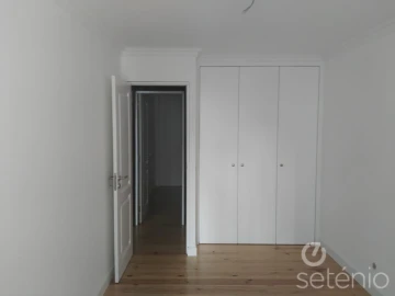 Apartamento T1 para Venda em Santa Maria Maior