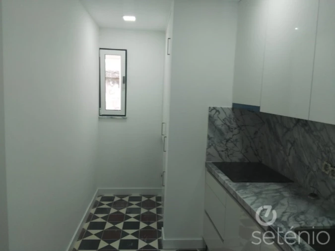 Apartamento T1 para Venda em Santa Maria Maior Foto 10
