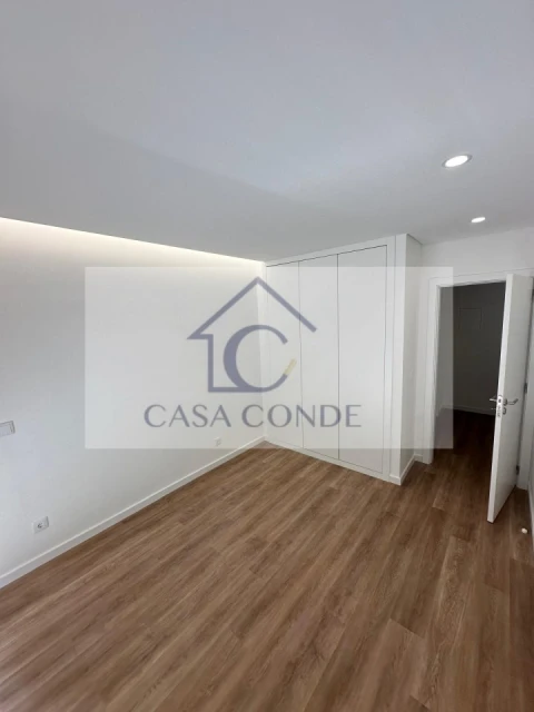 Moradia T4 para Venda em Fernao Ferro