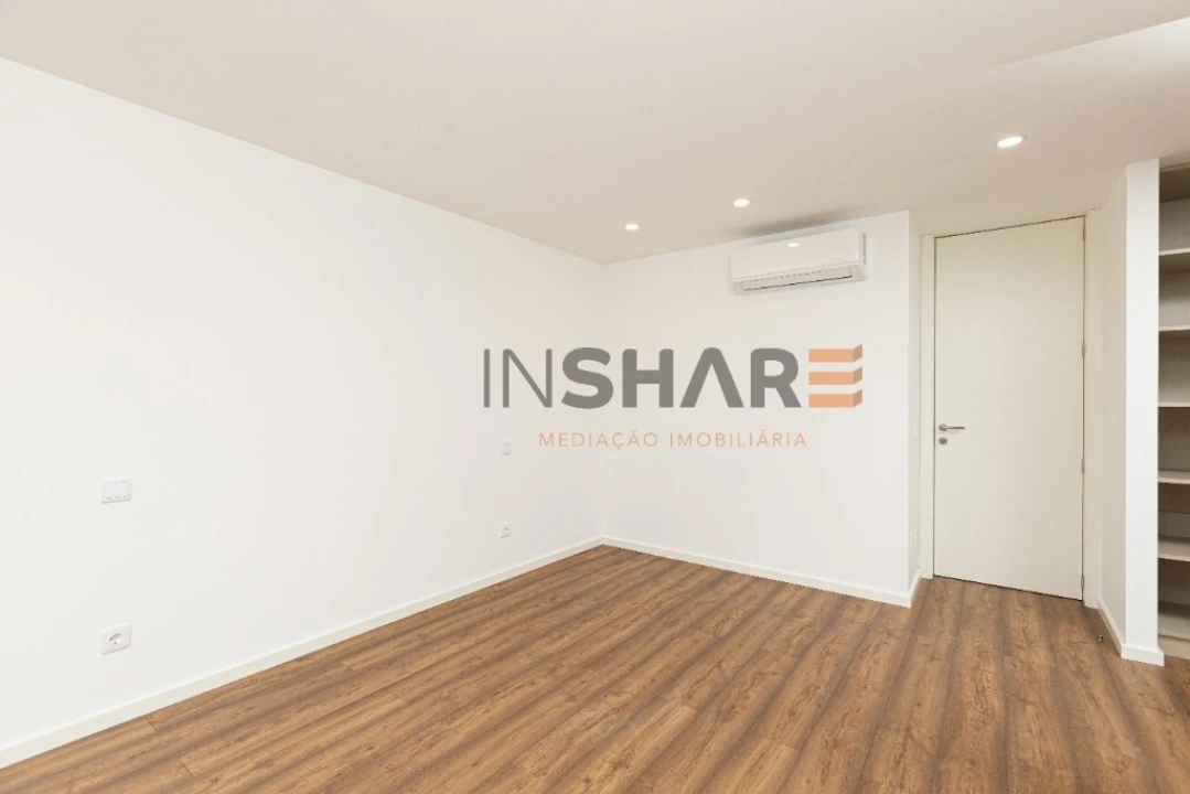 Moradia T3 para Venda em Loureira Foto 23