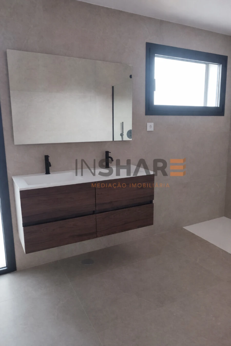 Moradia T3 para Venda em Loureira Foto 21