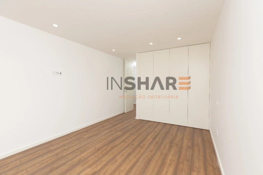 Moradia T3 para Venda em Loureira Foto 22