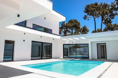 Moradia T4 para Venda em Corroios