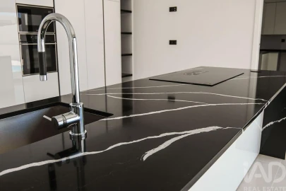 Moradia T4 para Venda em Corroios